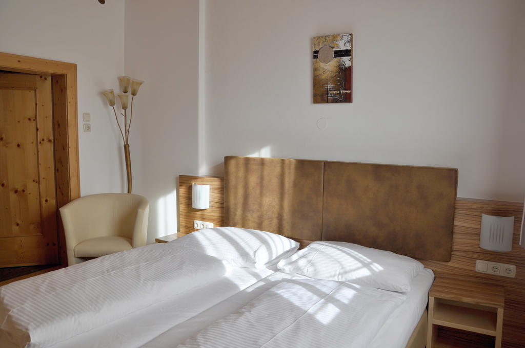 Hotel Almtalerhof تارون المظهر الخارجي الصورة