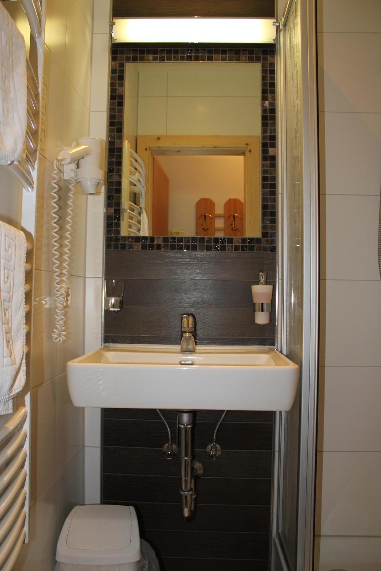 Hotel Almtalerhof تارون الغرفة الصورة